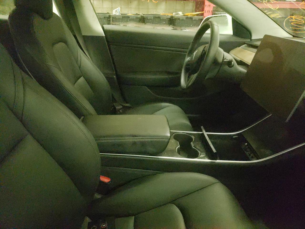Photo 5 from auction – 2018 TESLA MODEL 3 with VIN 5YJ3E1EB8JF117794