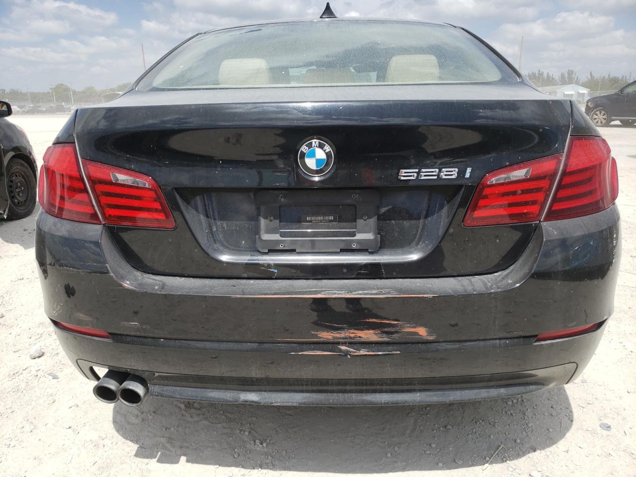 Photo 9 from auction – 2012 BMW 528 I with VIN WBAXG5C51CDW85716