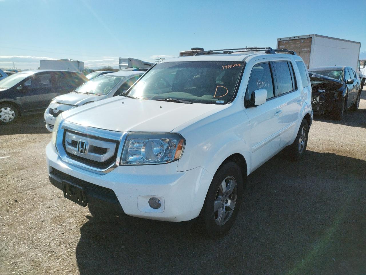 Photo 2 from auction – 2011 HONDA PILOT EXL with VIN 5FNYF3H58BB029172