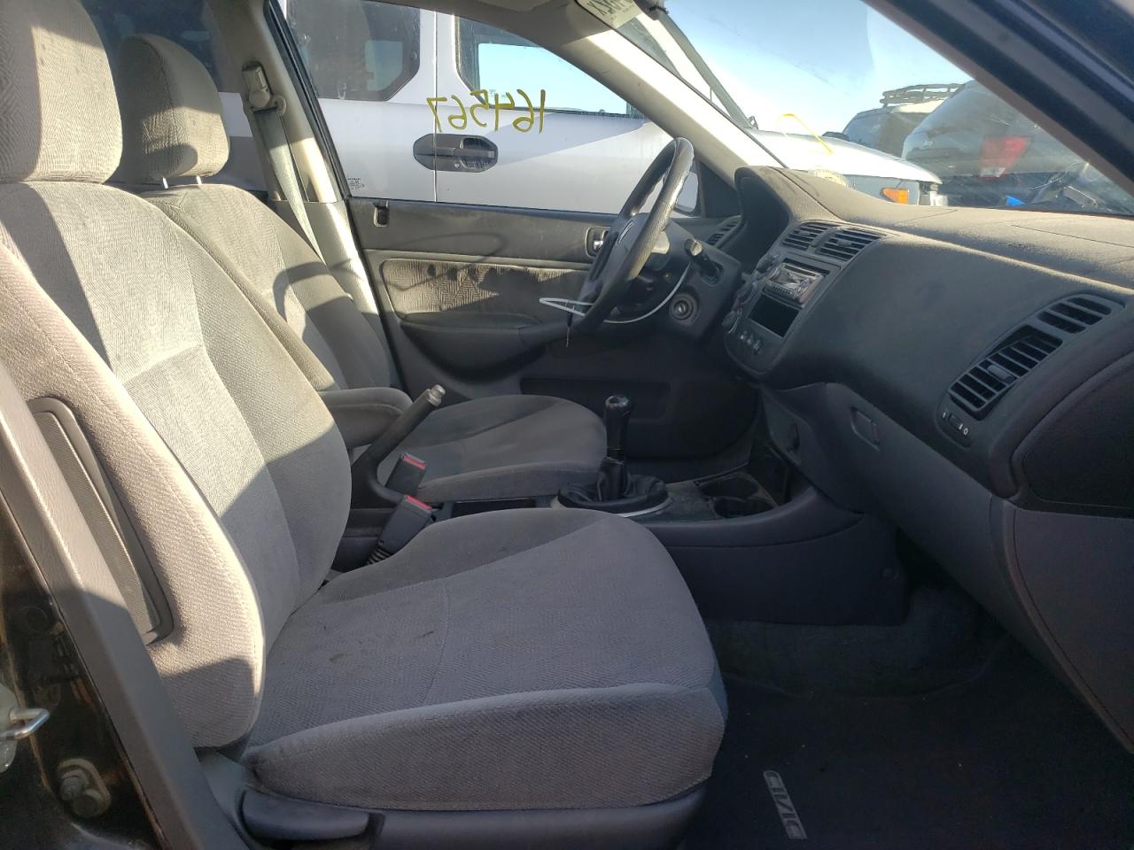 Photo 5 from auction – 2002 HONDA CIVIC LX with VIN 2HGES15602H575573