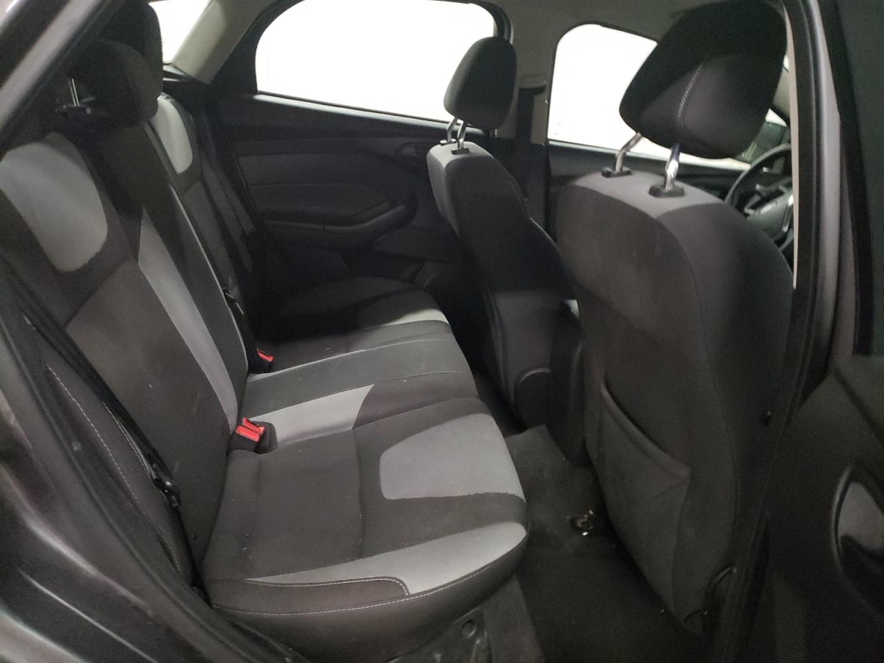 Photo 6 from auction – 2012 FORD FOCUS SE with VIN 1FAHP3K27CL322898