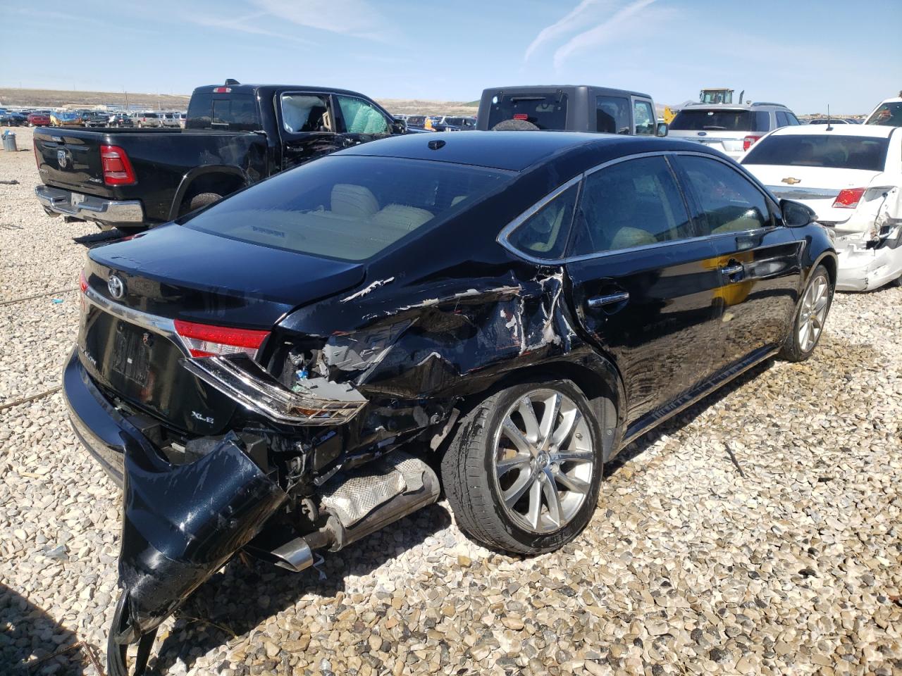 Photo 4 from auction – 2014 TOYOTA AVALON BAS with VIN 4T1BK1EB7EU082615
