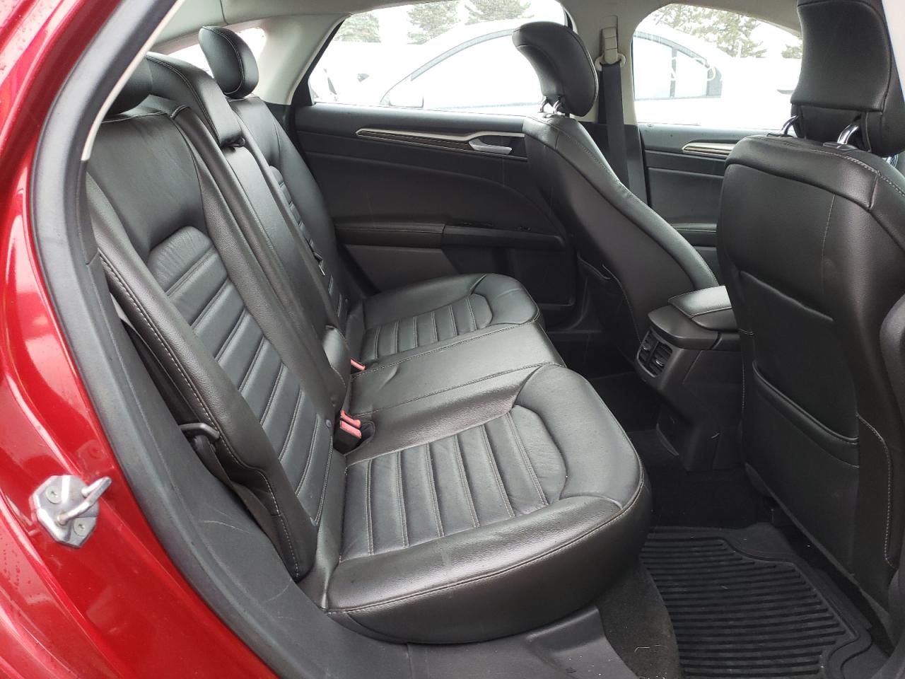 Photo 6 from auction – 2013 FORD FUSION SE with VIN 3FA6P0HRXDR182245