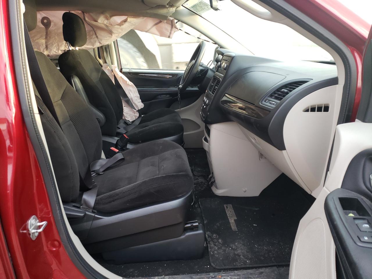 Photo 5 from auction – 2016 DODGE GRAND CARA with VIN 2C4RDGBG3GR277059