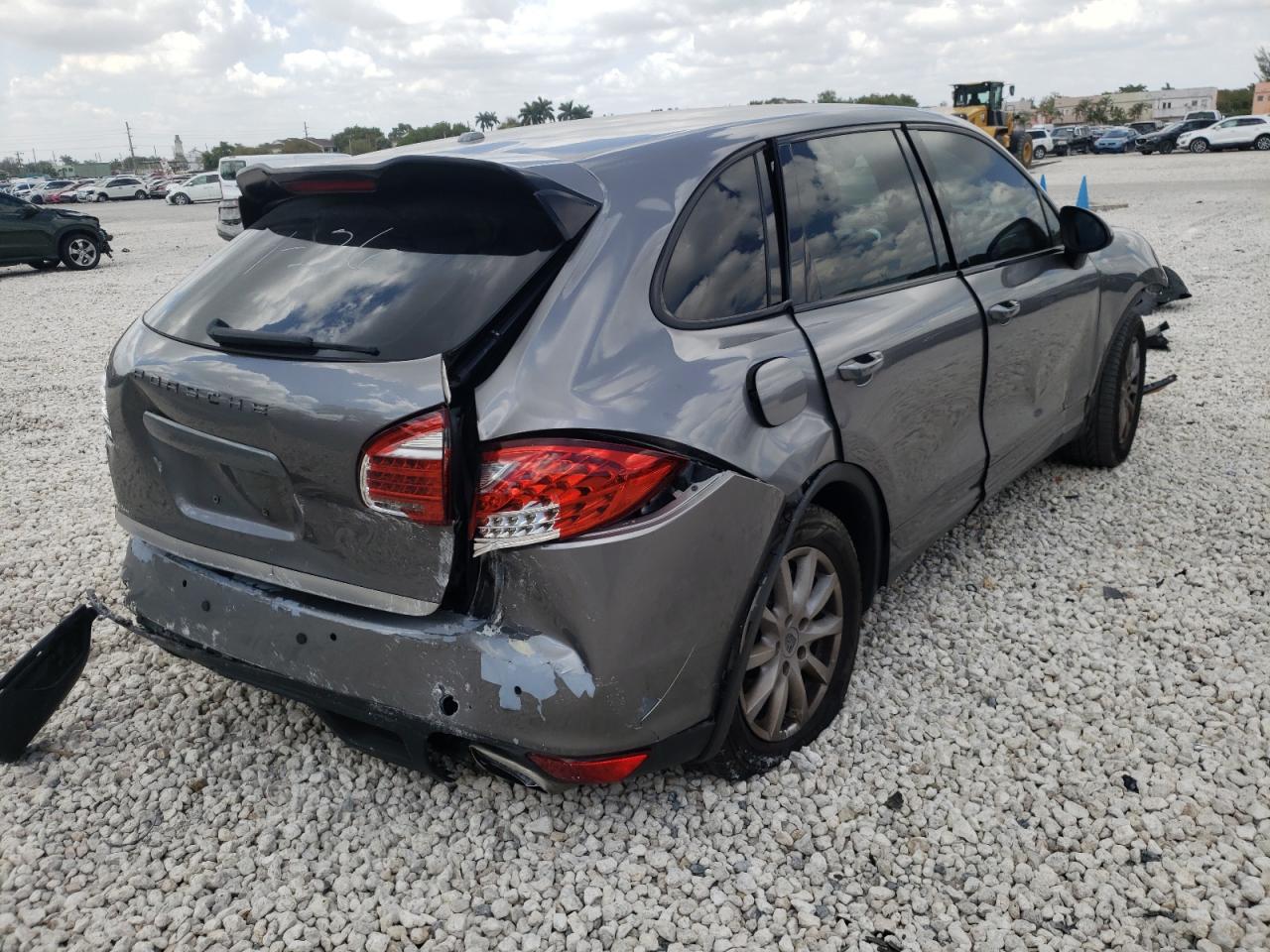 Photo 4 from auction – 2012 PORSCHE CAYENNE with VIN WP1AA2A22CLA03786