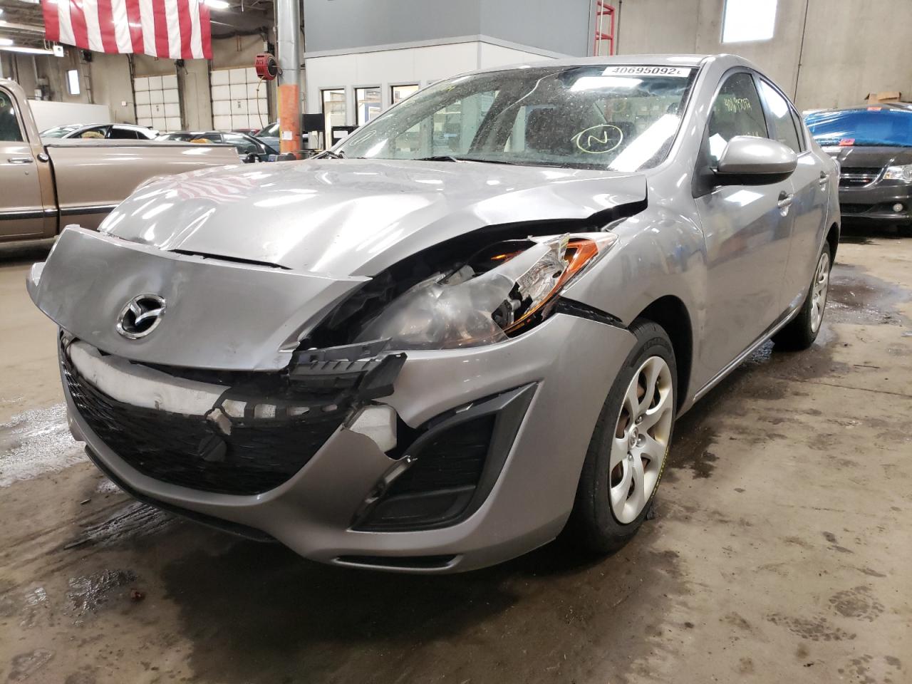 Photo 2 from auction – 2010 MAZDA 3 I with VIN JM1BL1SF7A1331645