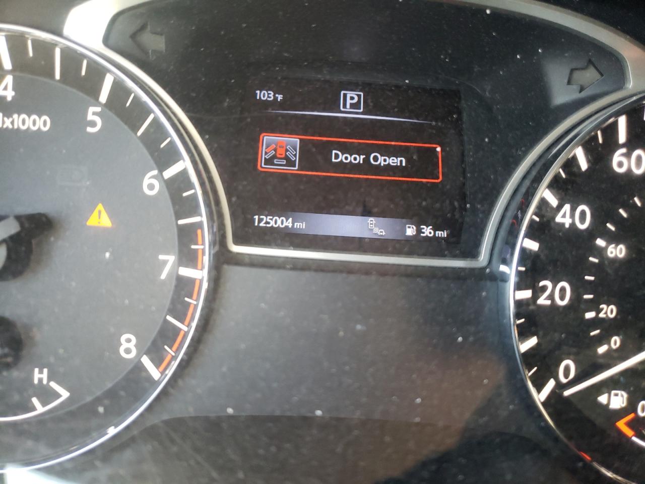 Photo 8 from auction – 2016 NISSAN PATHFINDER with VIN 5N1AR2MN5GC668229