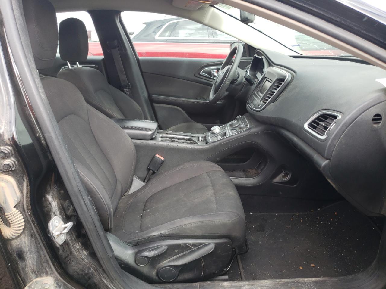 Photo 5 from auction – 2015 CHRYSLER 200 LIMITE with VIN 1C3CCCABXFN710237