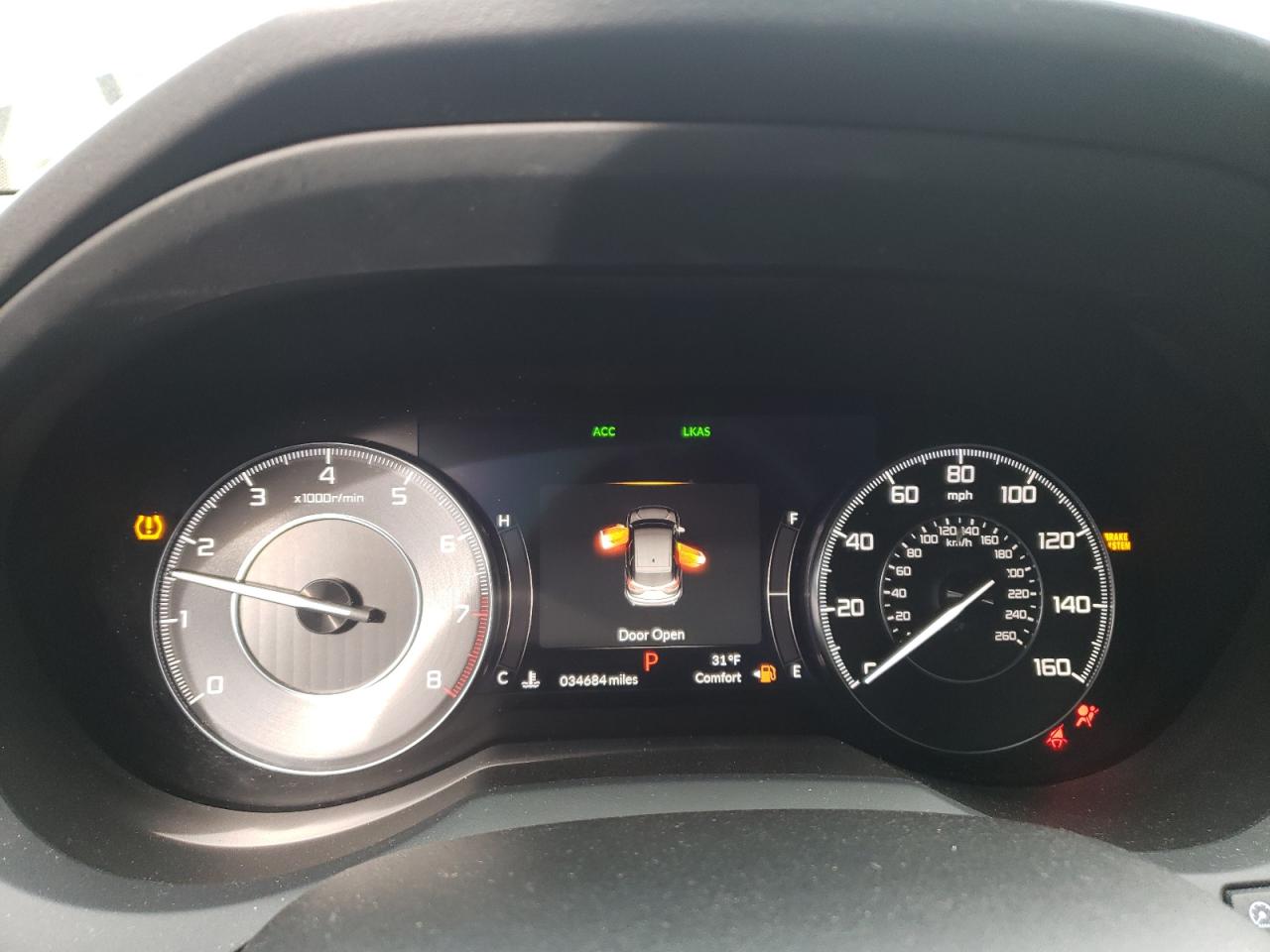 Photo 8 from auction – 2019 ACURA RDX with VIN 5J8TC2H36KL040133