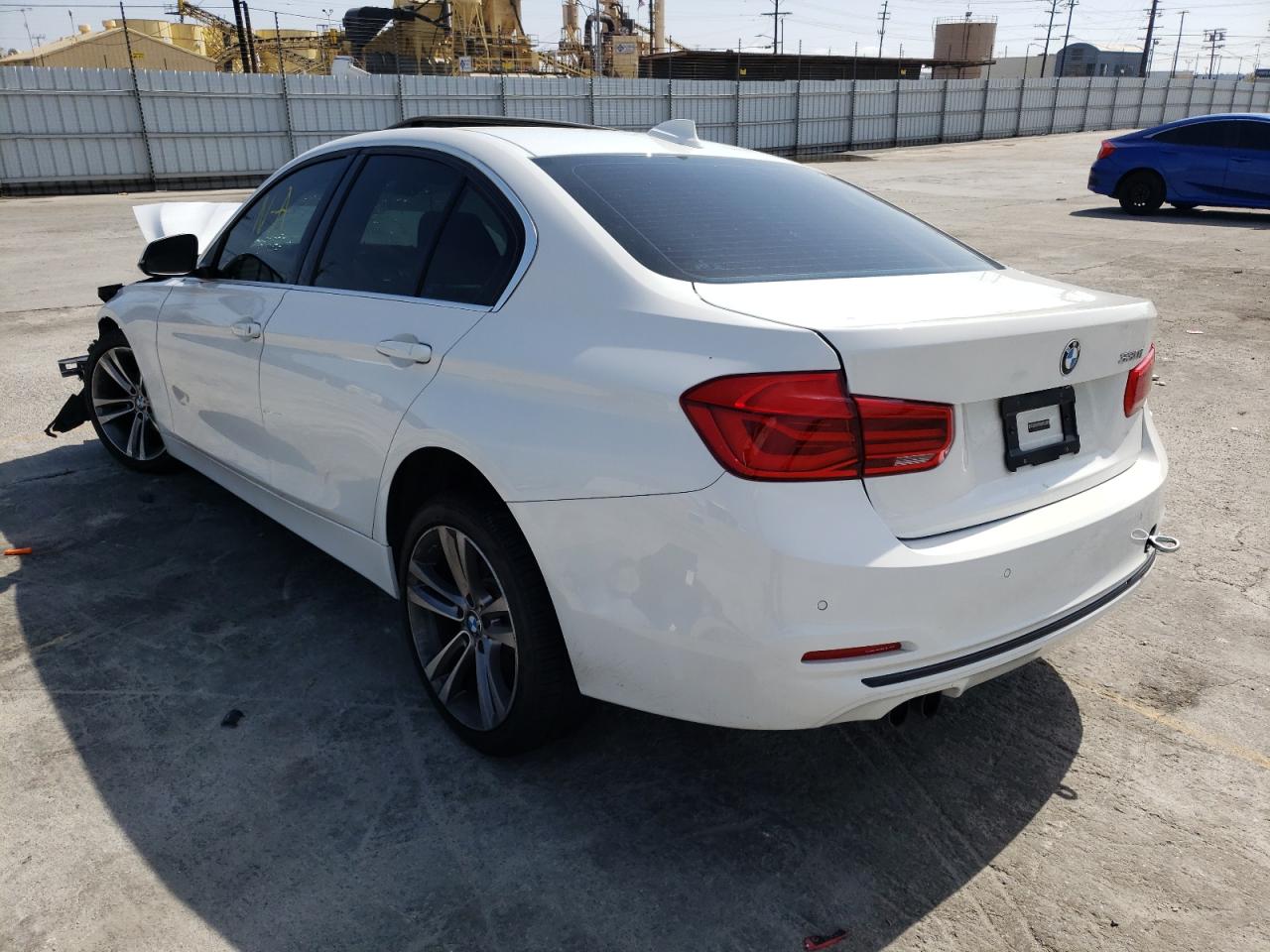 Zdjęcie 3 z aukcji – 2018 BMW 330 I z VIN WBA8B9G52JNU97704