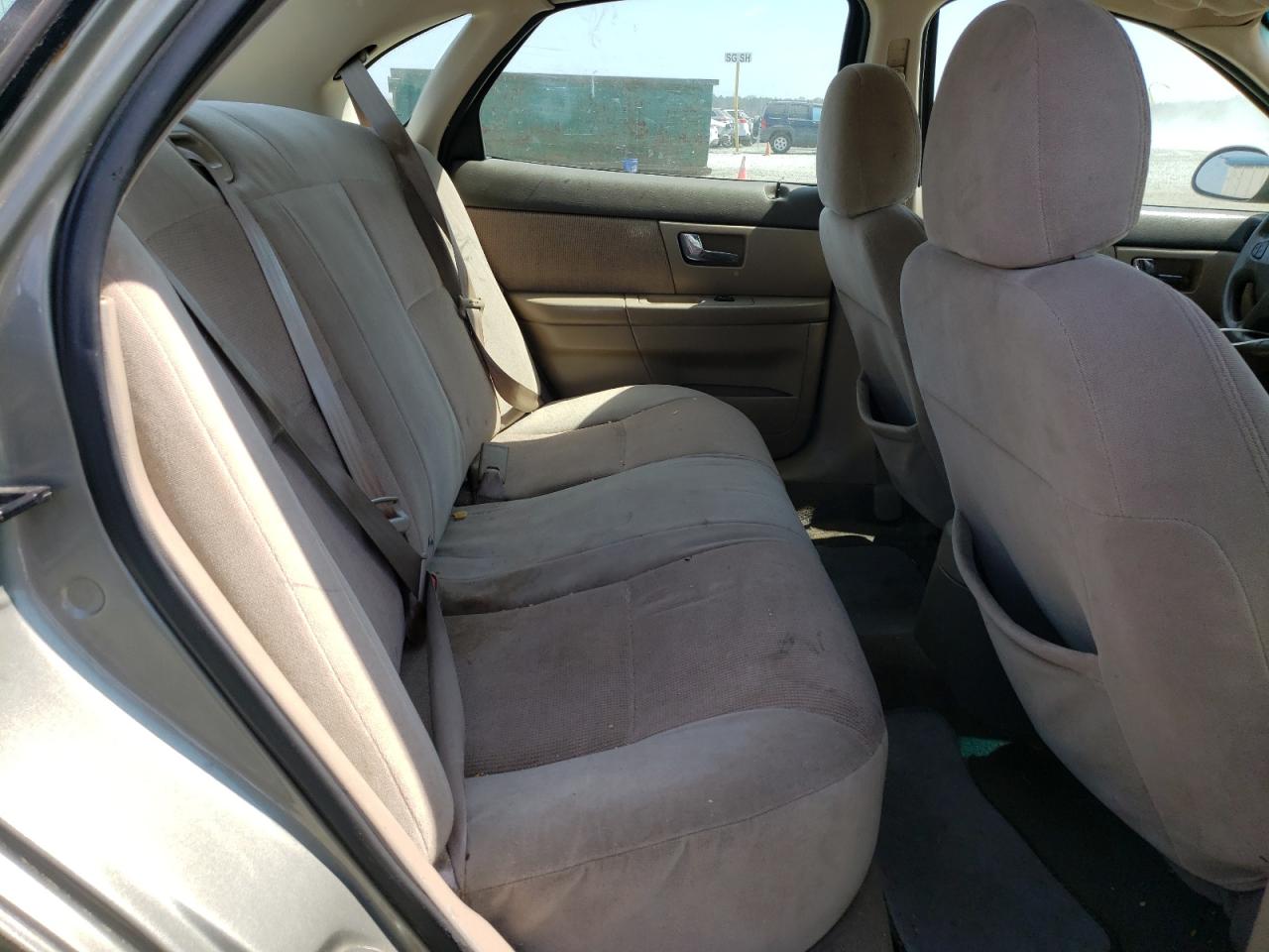 Photo 6 from auction – 2001 FORD TAURUS SE with VIN 1FAFP53U61A274385