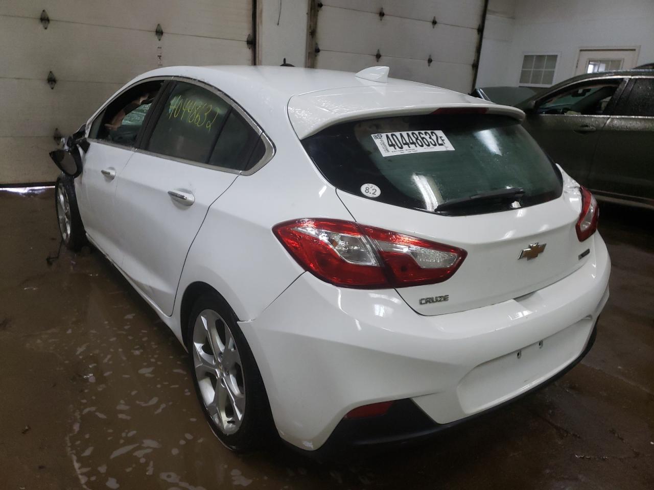 Photo 3 from auction – 2017 CHEVROLET CRUZE PREM with VIN 3G1BF6SM4HS567447