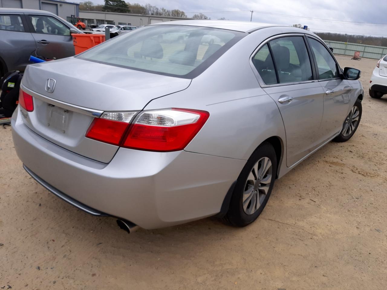 Photo 4 from auction – 2014 HONDA ACCORD LX with VIN 1HGCR2F31EA013097