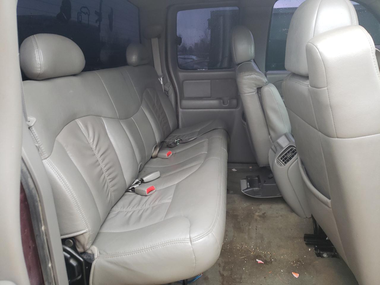 Photo 6 from auction – 2001 CHEVROLET SILVERADO with VIN 2GCEK19T111341187
