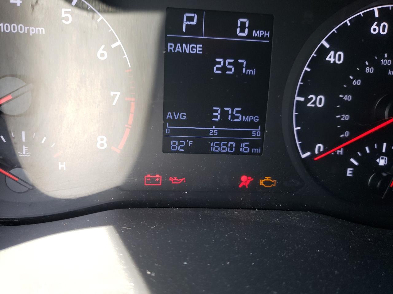 Photo 8 from auction – 2018 HYUNDAI ACCENT SE with VIN 3KPC24A39JE012082