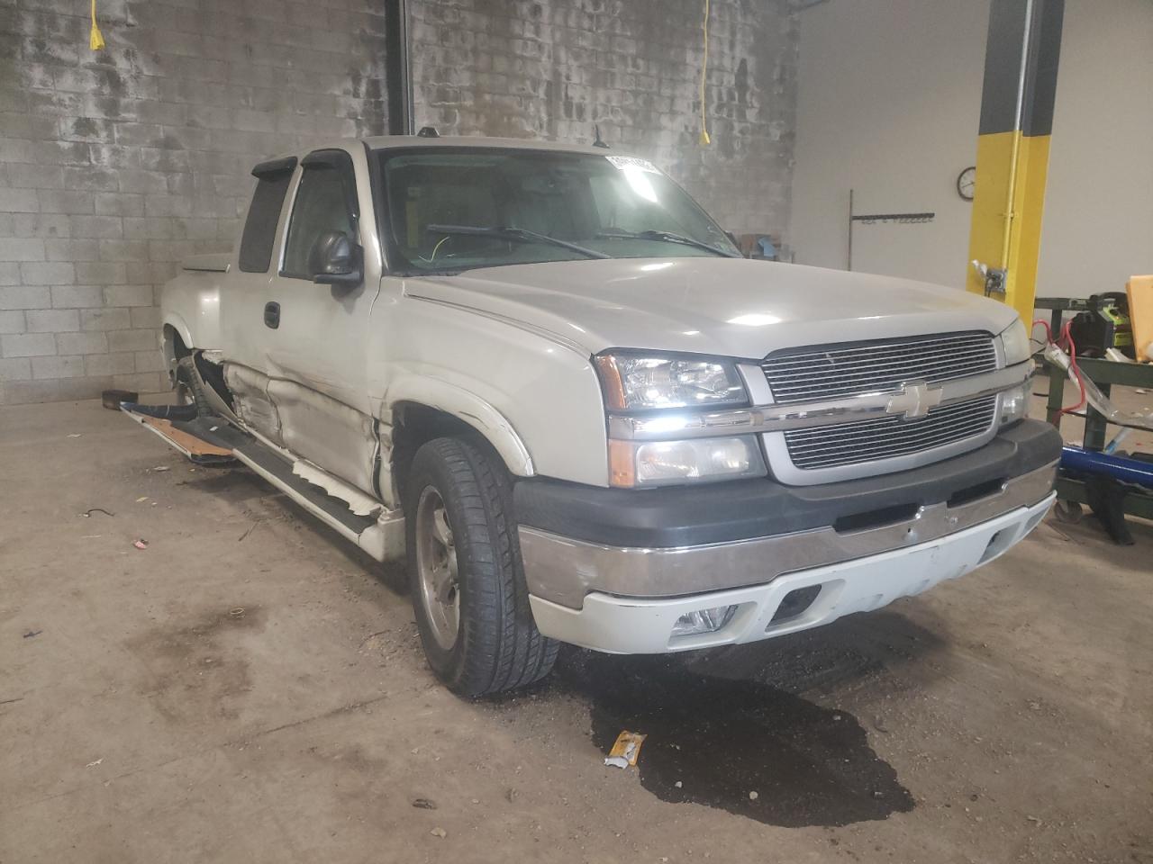 CHEVROLET SILVERADO 2004 with VIN 1GCEK19T74Z222779 - Photo from auction