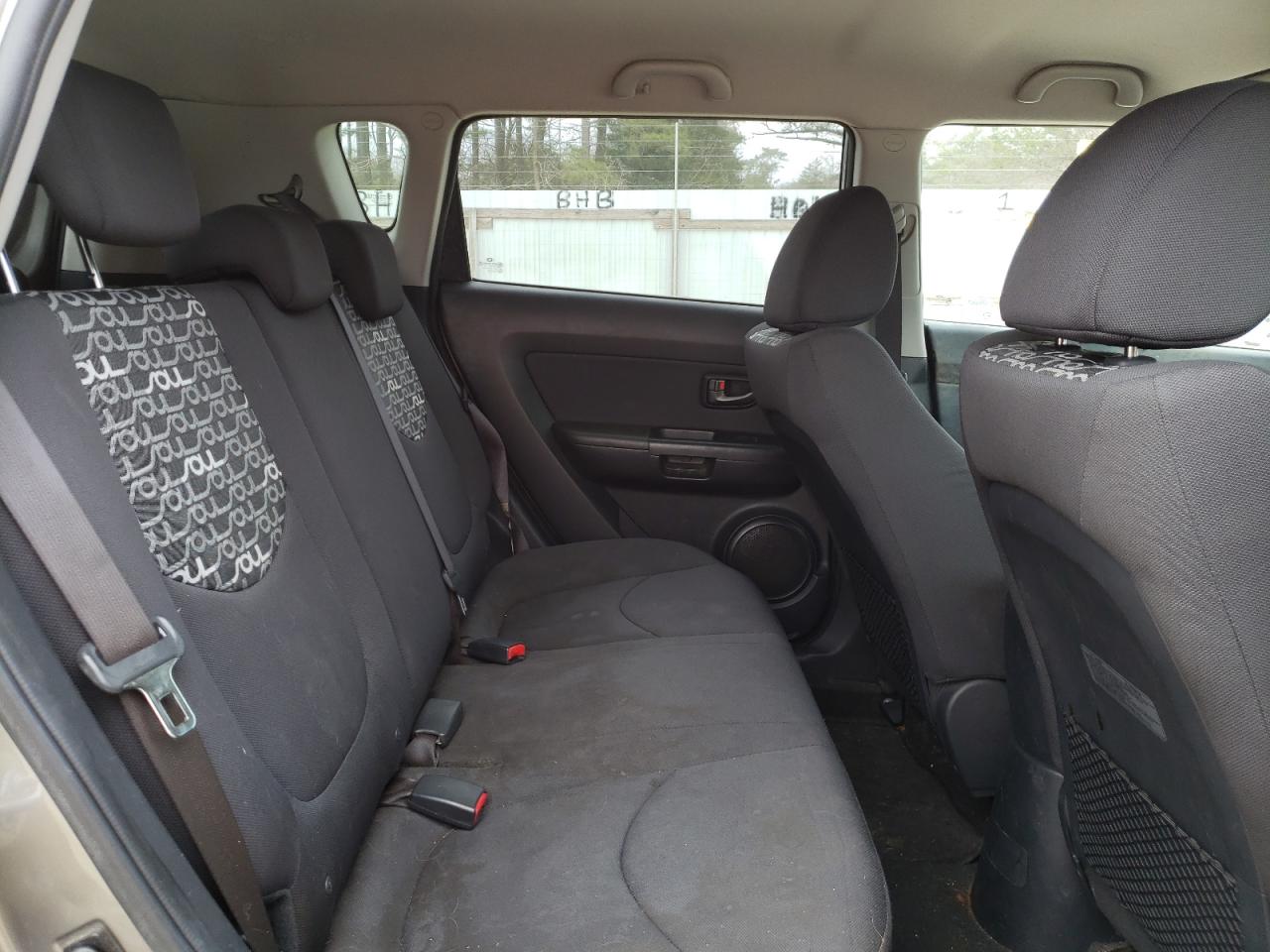 Photo 6 from auction – 2010 KIA SOUL + with VIN KNDJT2A24A7164223