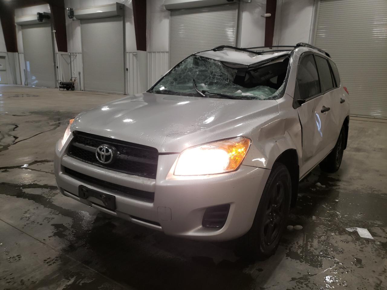 Photo 2 from auction – 2010 TOYOTA RAV4 with VIN JTMBF4DV9AD037689