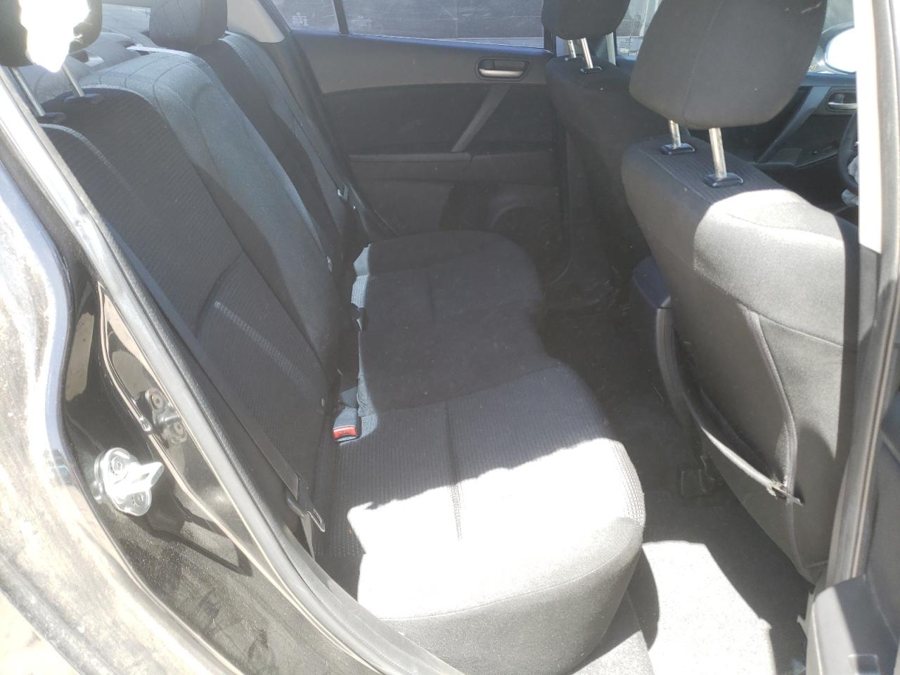 Photo 6 from auction – 2013 MAZDA 3 I with VIN JM1BL1TFXD1728589