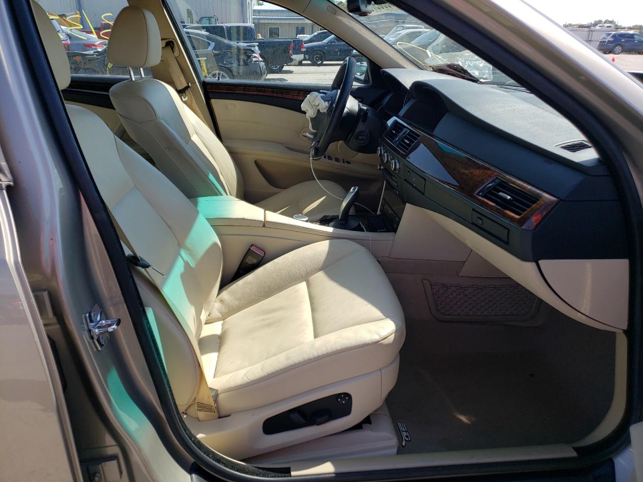 Photo 5 from auction – 2008 BMW 528 XI with VIN WBANV13548CZ56092