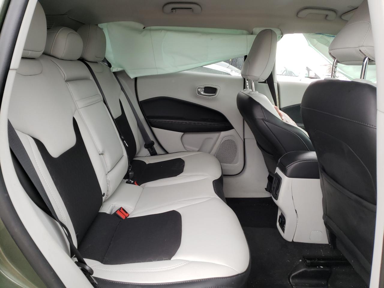 Photo 6 from auction – 2018 JEEP COMPASS LA with VIN 3C4NJDBB6JT200829