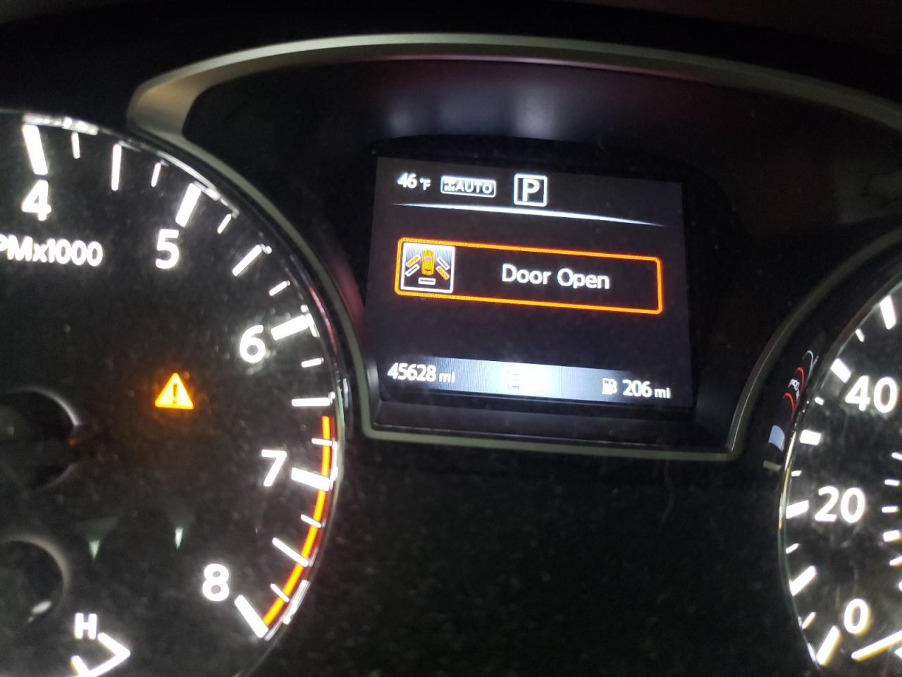 Photo 8 from auction – 2018 NISSAN PATHFINDER with VIN 5N1DR2MM2JC637516