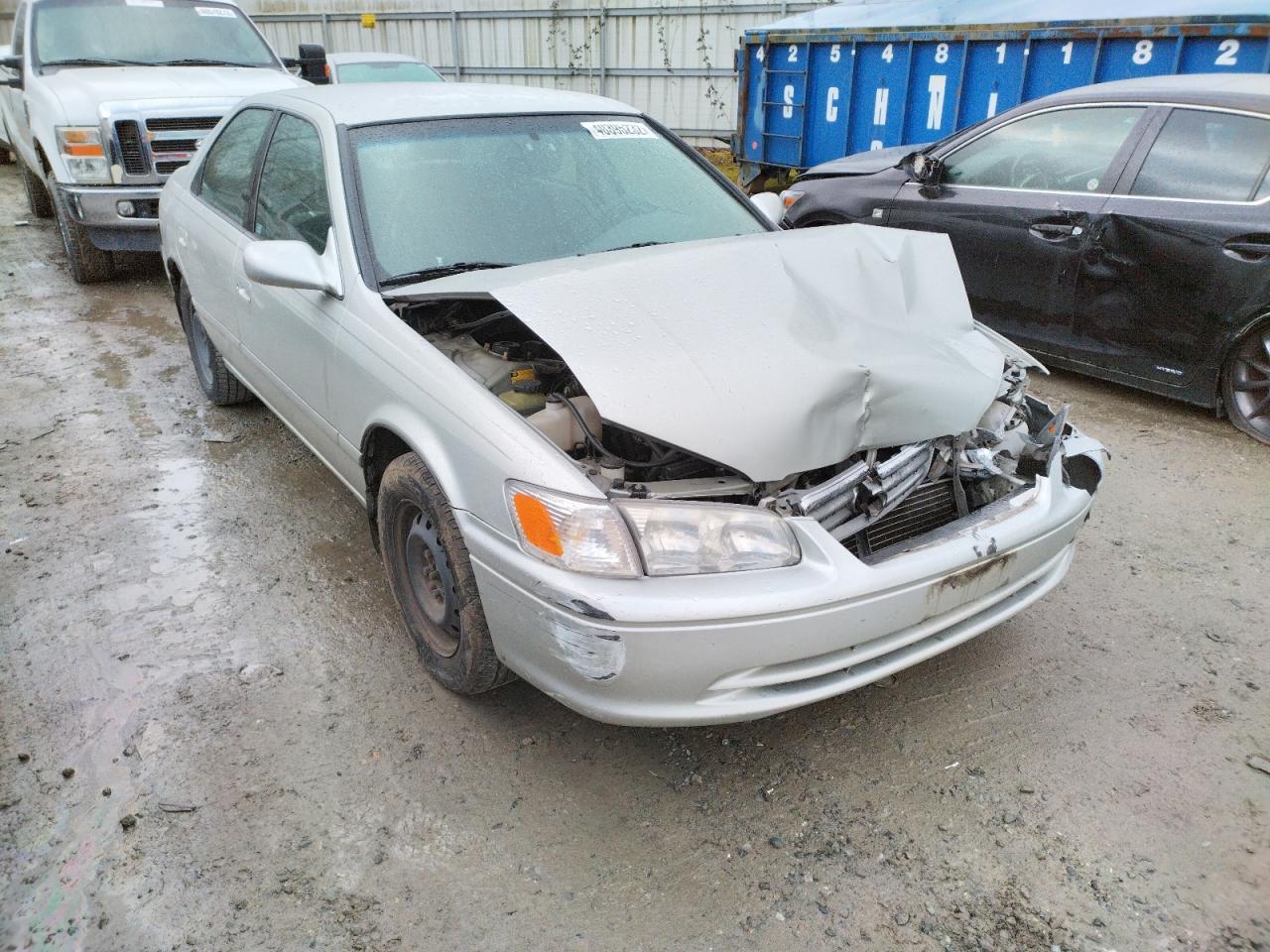 TOYOTA CAMRY CE 2001 with VIN JT2BG22K110571683 - Photo from auction