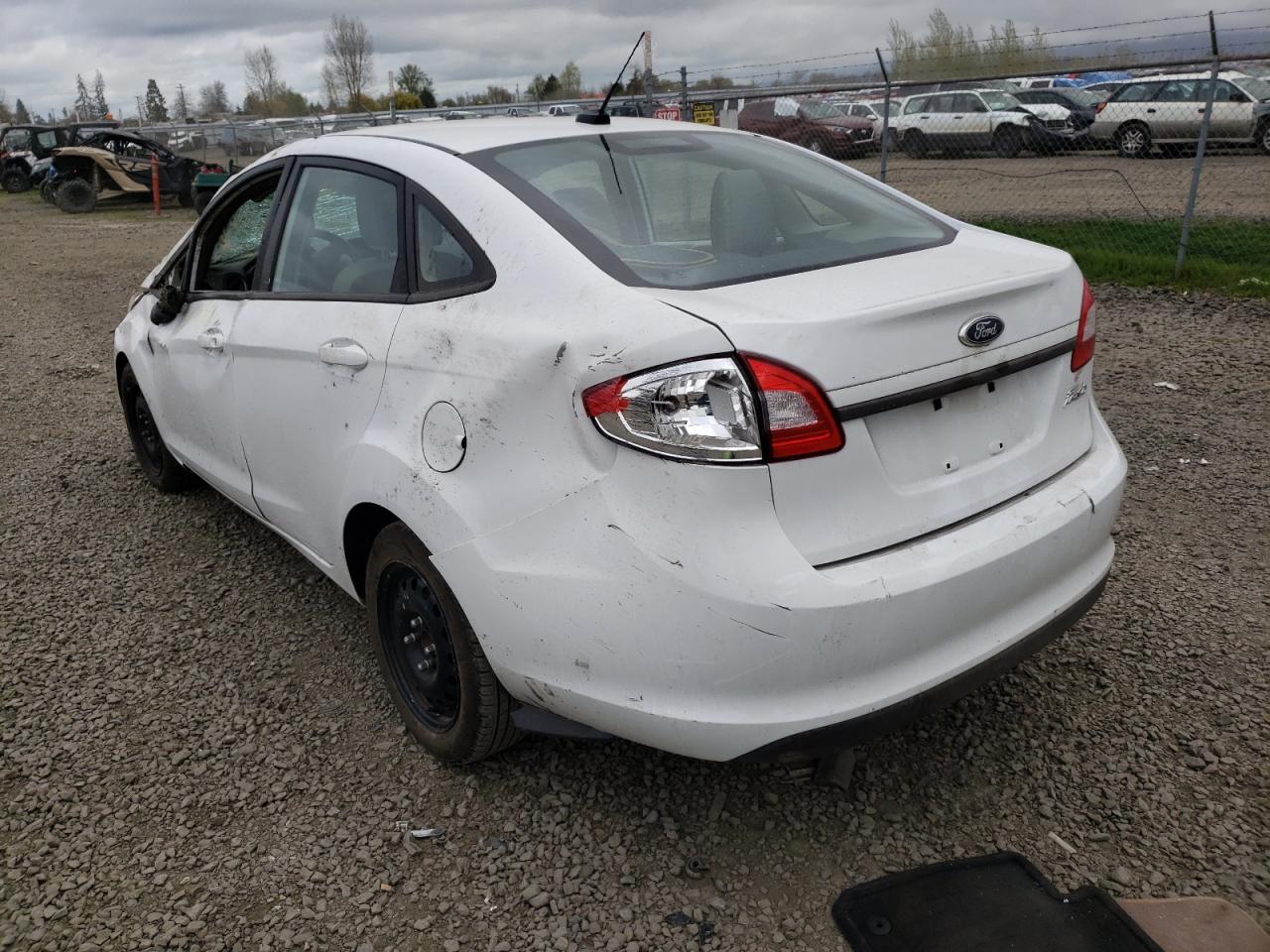 Photo 3 from auction – 2013 FORD FIESTA S with VIN 3FADP4AJ4DM214719