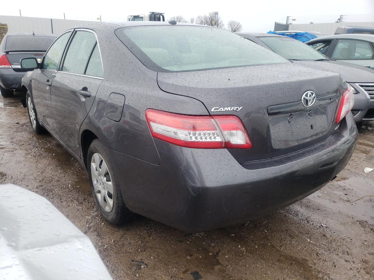 Фото 3 с аукциона – 2011 TOYOTA CAMRY BASE с VIN 4T4BF3EK8BR206649