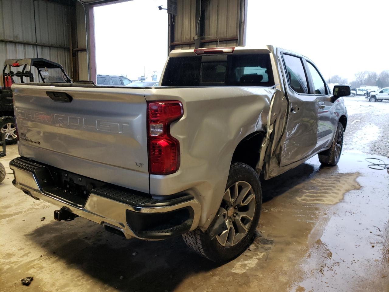 Photo 4 from auction – 2021 CHEVROLET SILVERADO with VIN 1GCUYDED3MZ181318
