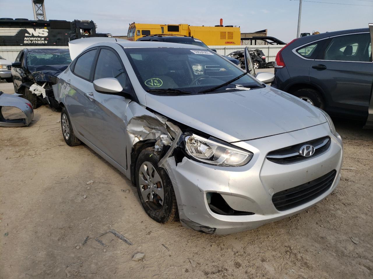 HYUNDAI ACCENT GLS 2015 with VIN KMHCT4AE4FU867372 - Photo from auction