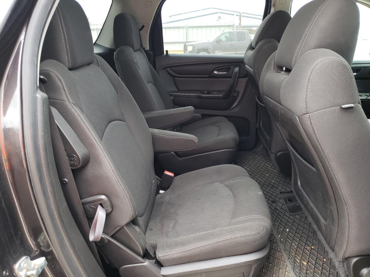 Photo 6 from auction – 2016 GMC ACADIA SLE with VIN 1GKKRPKD5GJ243822