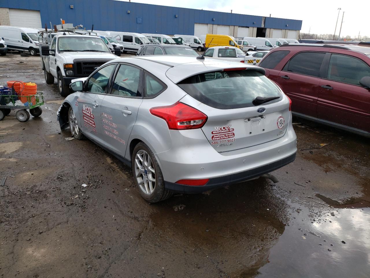 Photo 3 from auction – 2015 FORD FOCUS SE with VIN 1FADP3K23FL218363