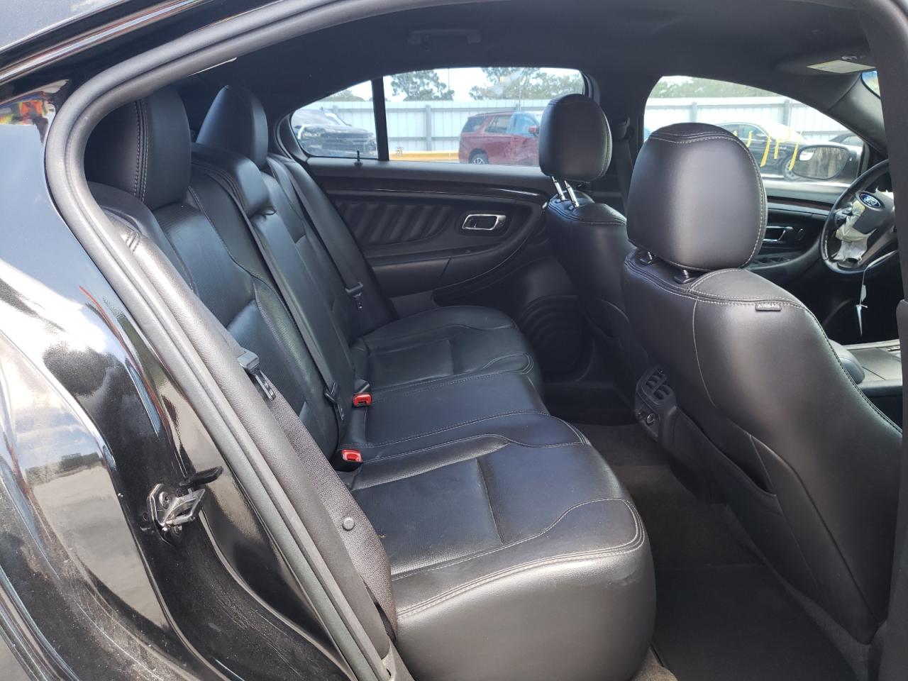 Photo 6 from auction – 2015 FORD TAURUS LIM with VIN 1FAHP2F82FG101389