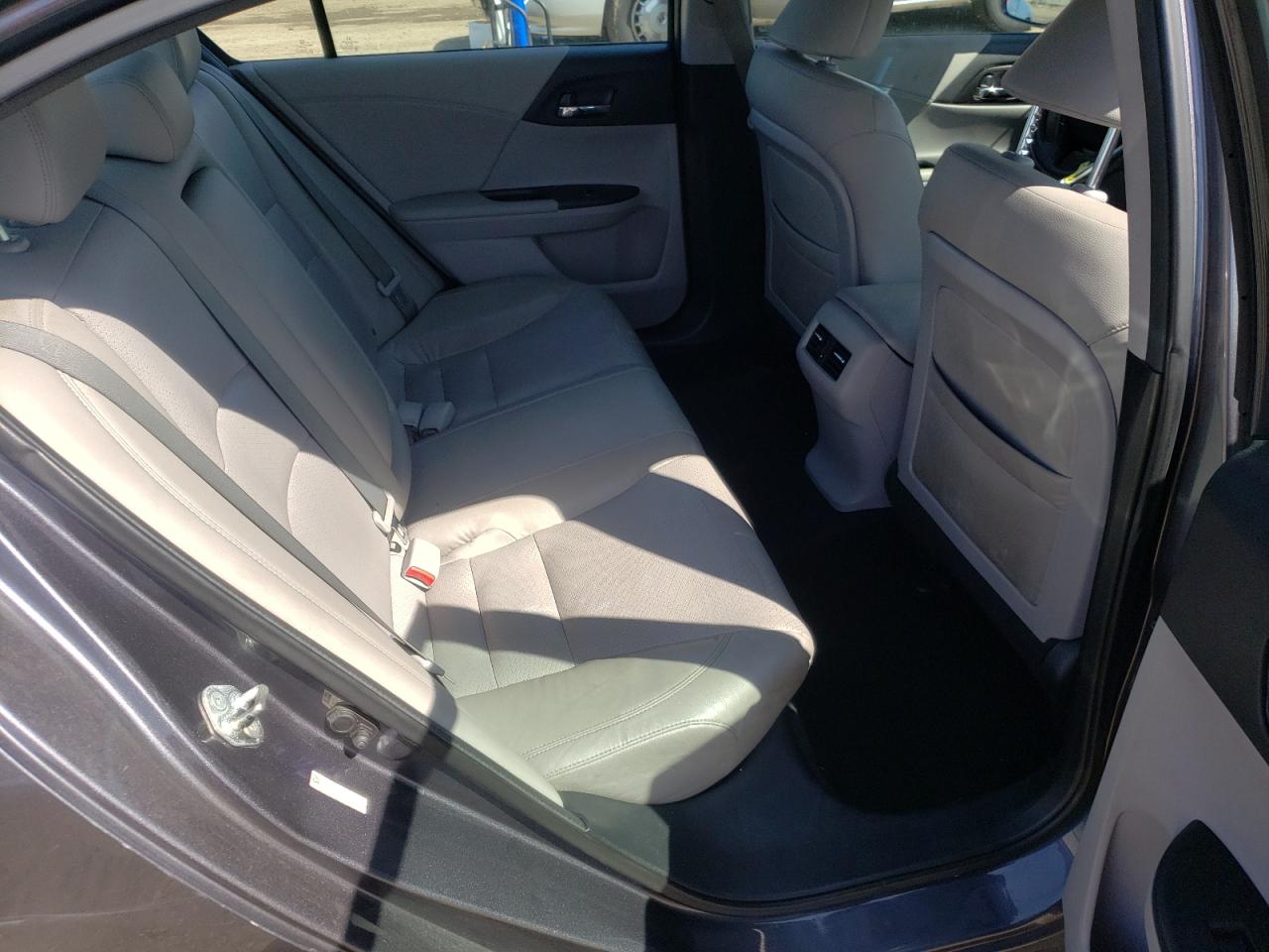 Photo 6 from auction – 2013 HONDA ACCORD with VIN 1HGCR2F8XDA114908
