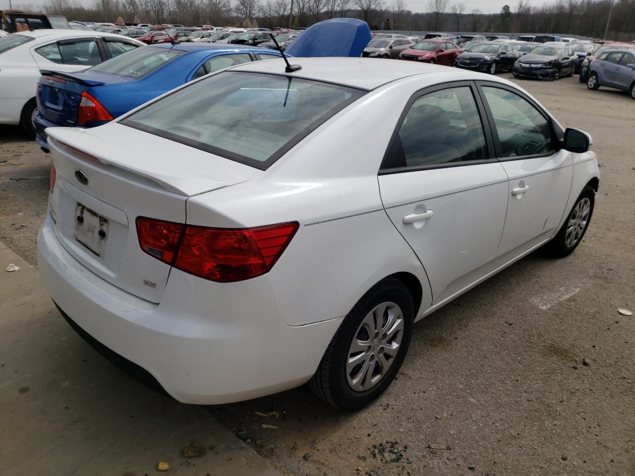 Photo 4 from auction – 2012 KIA FORTE EX with VIN KNAFU4A22C5611674