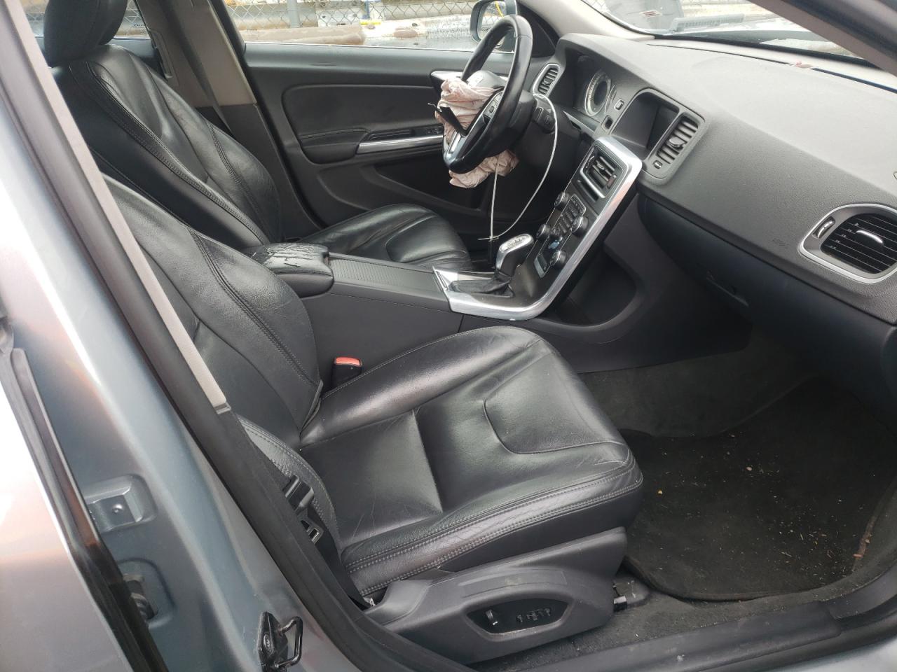 Photo 5 from auction – 2013 VOLVO S60 T5 with VIN YV1612FH1D2183901