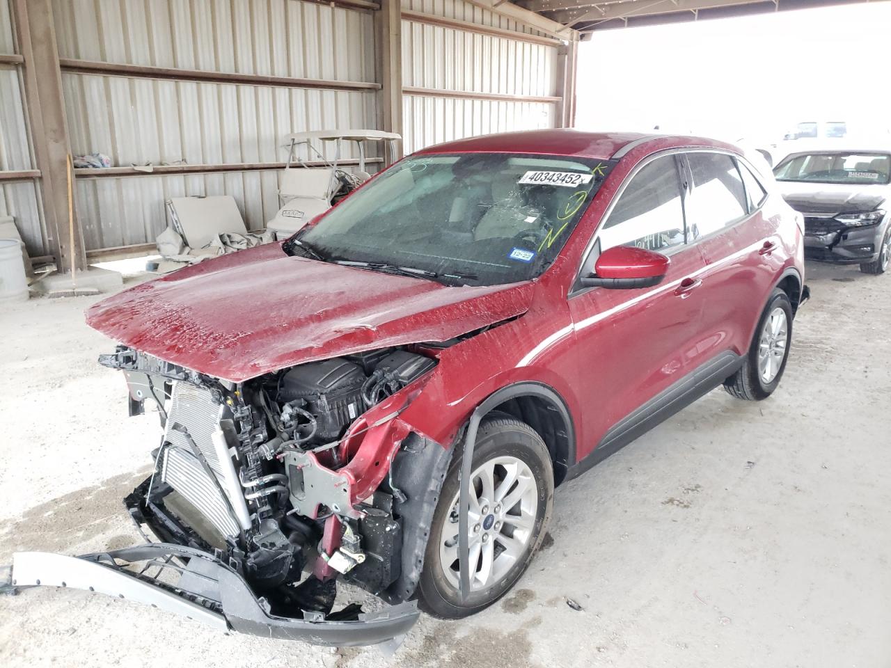 Photo 2 from auction – 2020 FORD ESCAPE SE with VIN 1FMCU0G62LUA31562