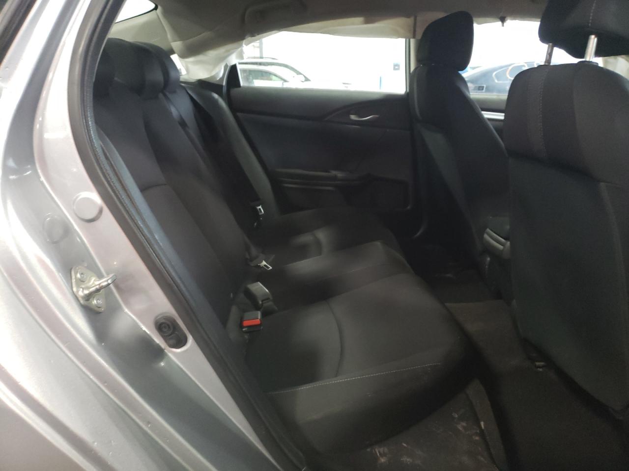 Photo 6 from auction – 2016 HONDA CIVIC LX with VIN 19XFC2F56GE089770