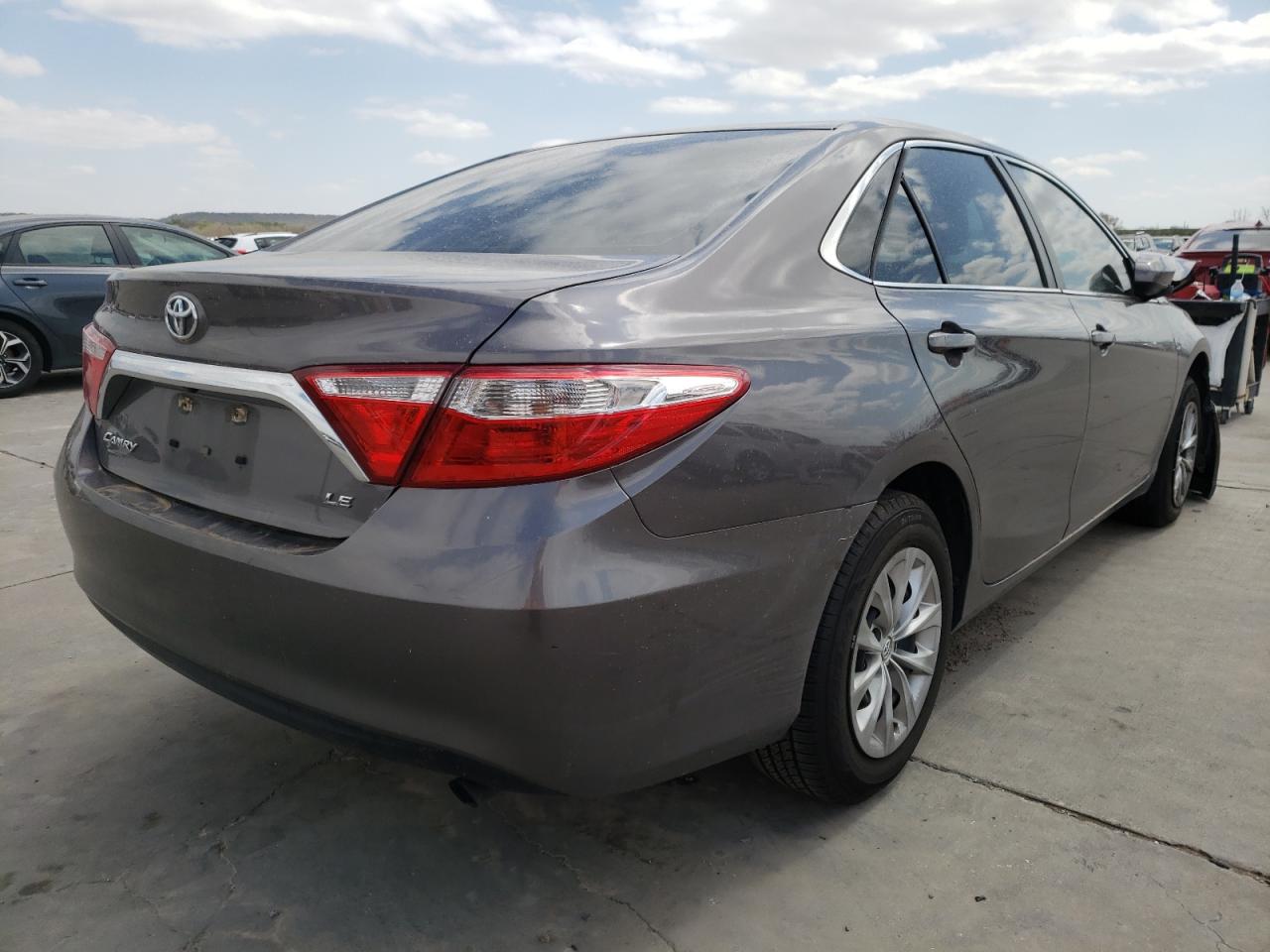 Photo 4 from auction – 2017 TOYOTA CAMRY LE with VIN 4T1BF1FK5HU300462
