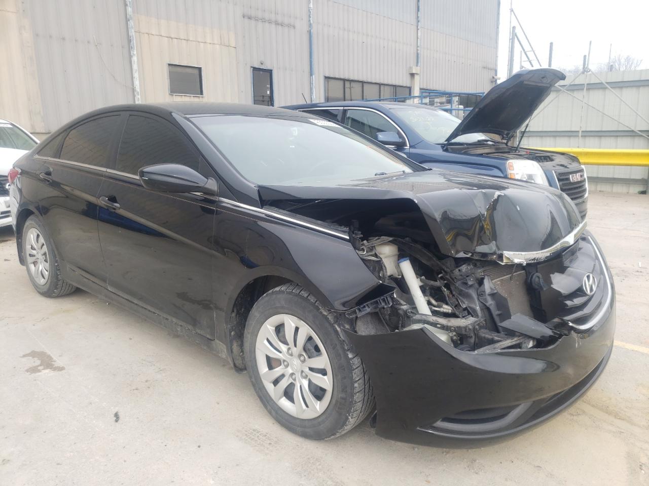 HYUNDAI SONATA GLS 2011 with VIN 5NPEB4AC1BH177372 - Photo from auction
