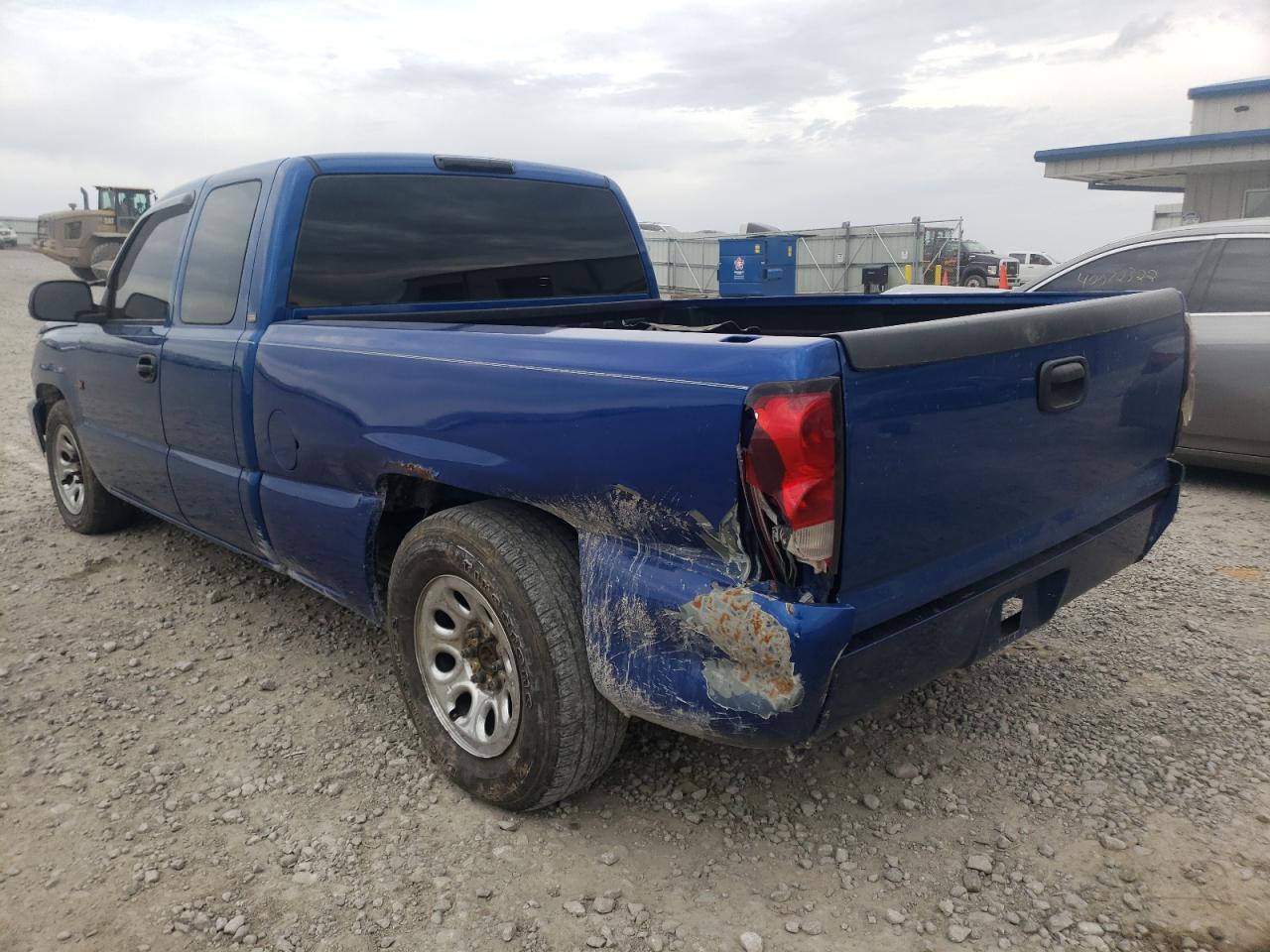 Photo 3 from auction – 2004 CHEVROLET SILVERADO with VIN 2GCEC19T741249194