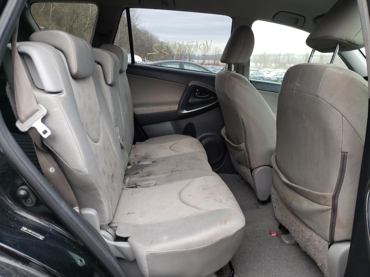 Photo 6 from auction – 2010 TOYOTA RAV4 with VIN JTMBF4DV9A5024449