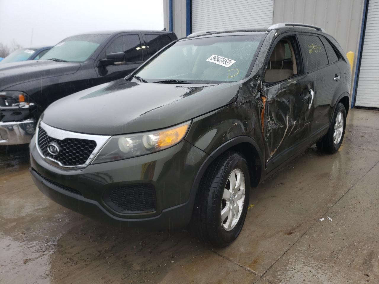 Photo 2 from auction – 2012 KIA SORENTO BA with VIN 5XYKTDA24CG224443