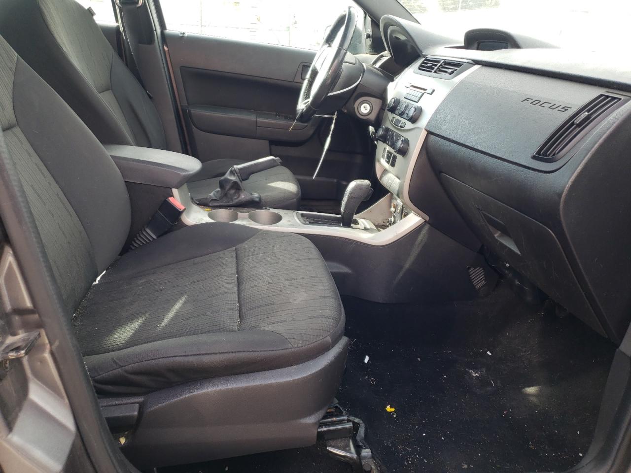 Photo 5 from auction – 2011 FORD FOCUS with VIN 1FAHP3FN6BW192498