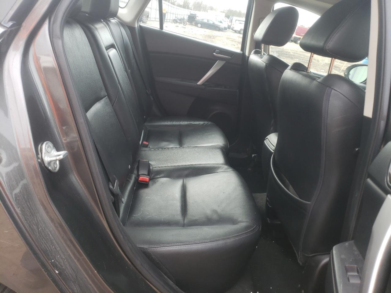 Photo 6 from auction – 2013 MAZDA 3 I with VIN JM1BL1MP5D1806865