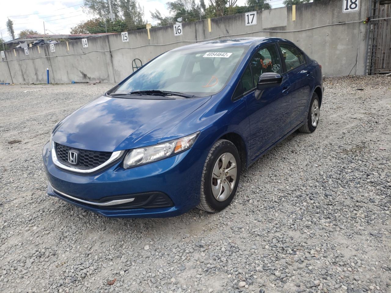 Photo 2 from auction – 2015 HONDA CIVIC LX with VIN 19XFB2F52FE024139