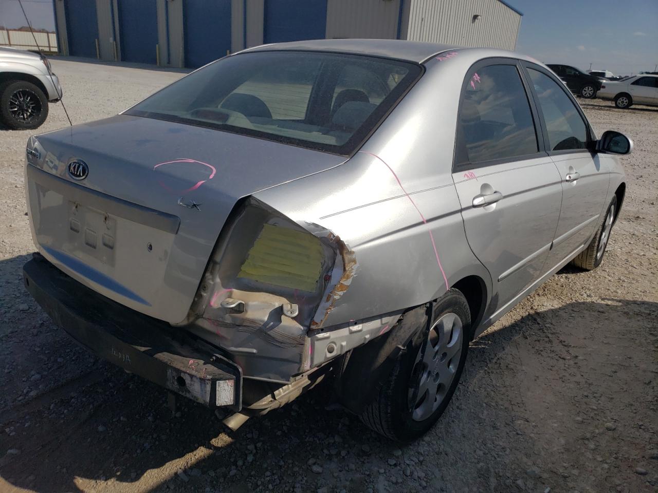 Photo 4 from auction – 2009 KIA SPECTRA EX with VIN KNAFE221195620544