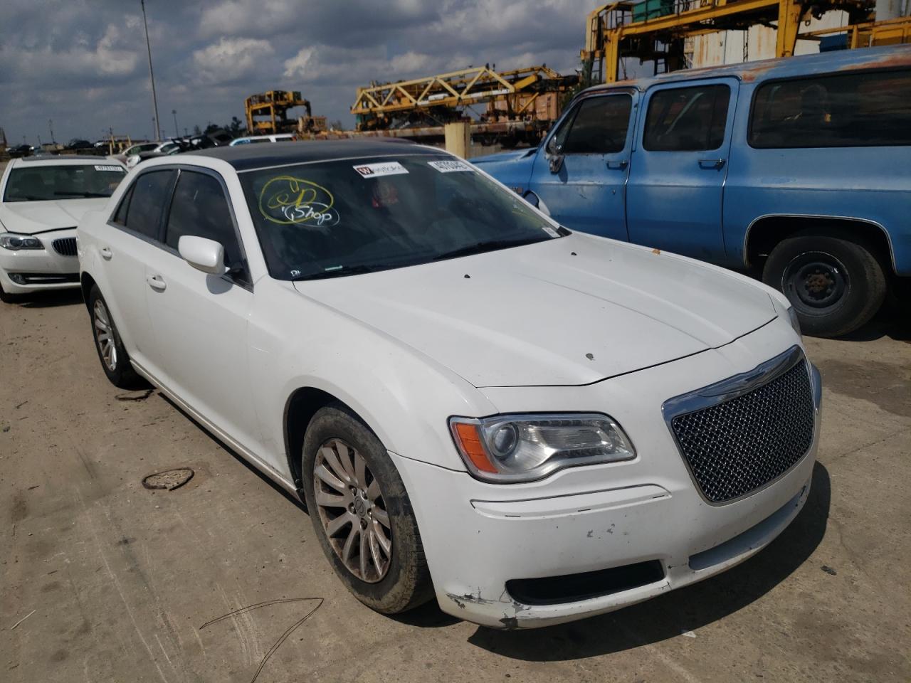 CHRYSLER 300 2013 with VIN 2C3CCAAG8DH539056 - Photo from auction