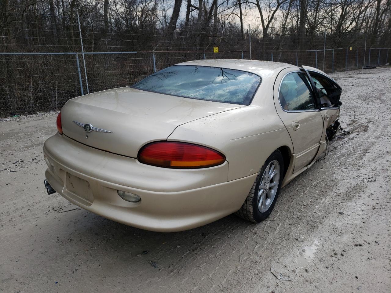 Photo 4 from auction – 2000 CHRYSLER LHS with VIN 2C3HC56G2YH173624